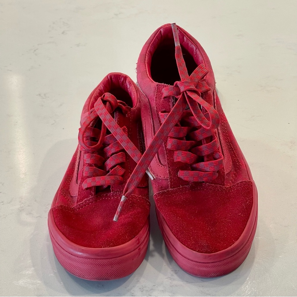Vans Big Kids Old Skool Mono rally Red Checkerboard Sneakers Size 2 US Kids
